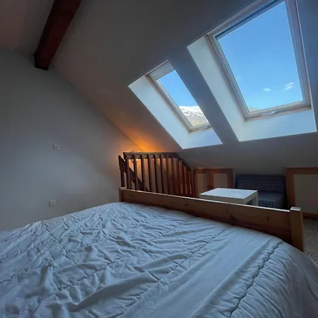 Apartment Avec Mezzanine Au Centre-village, 100m De Navette Ski, 4 Pers., Equipe Et Confortable - Fr-1-624-58 Samoens